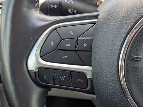Used 2018 Jeep Compass Latitude w/ Popular Equipment Group FWD image 24