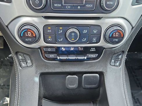 Used 2019 GMC Yukon SLT w/ Open Road Package AWD/4WD image 17