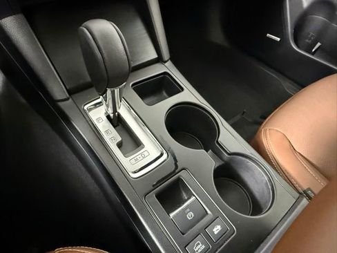 Used 2017 Subaru Outback 2.5i Touring AWD/4WD image 24
