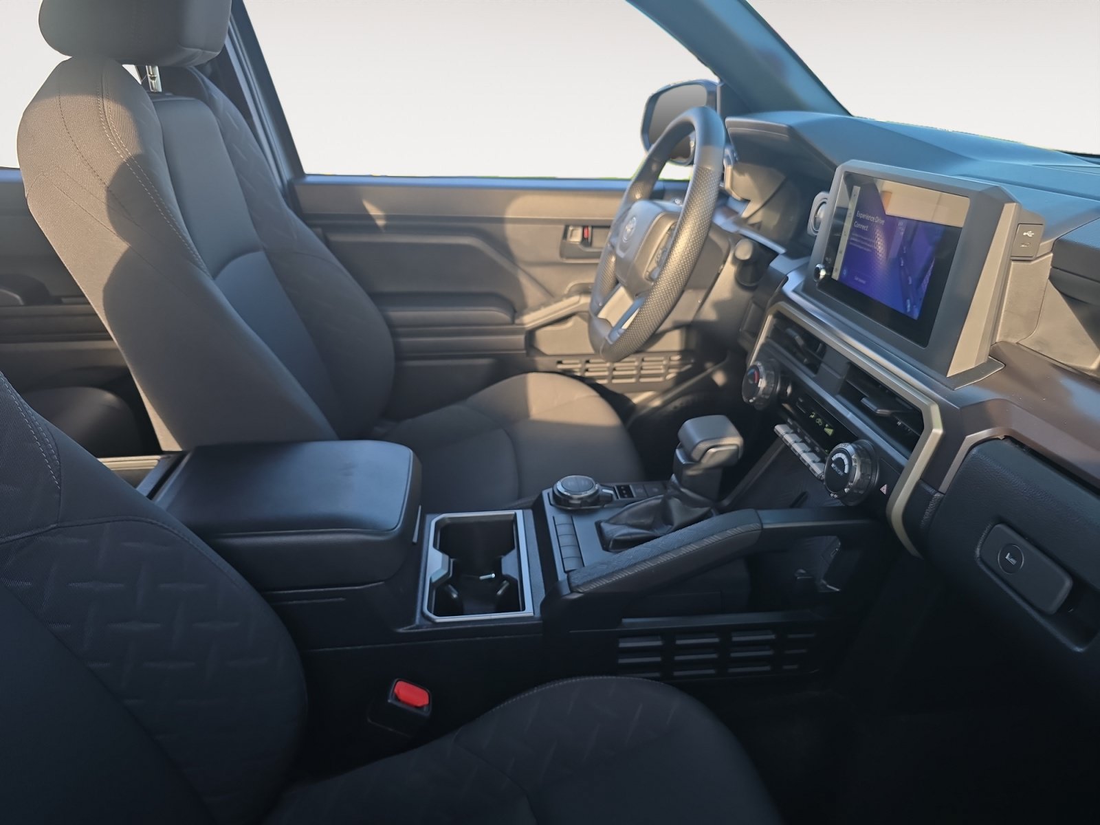 Certified 2024 Toyota Tacoma SR5 AWD/4WD image 15