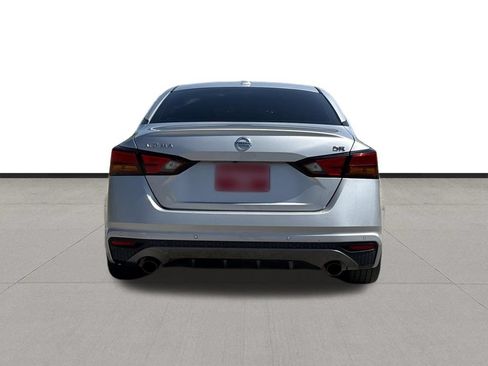 Used 2022 Nissan Altima 2.5 SR FWD image 6