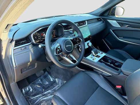 New 2026 Jaguar F-PACE R-Dynamic S image 25