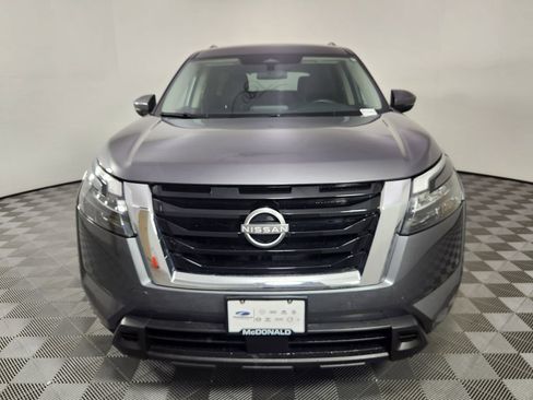 Used 2024 Nissan Pathfinder SV AWD/4WD image 7