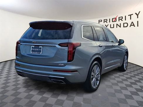 Used 2024 Cadillac XT6 Premium Luxury w/ Technology Package image 4