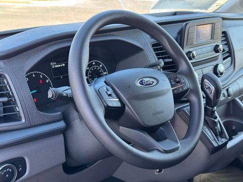 New 2025 Ford Transit 250 148 Medium Roof image 13