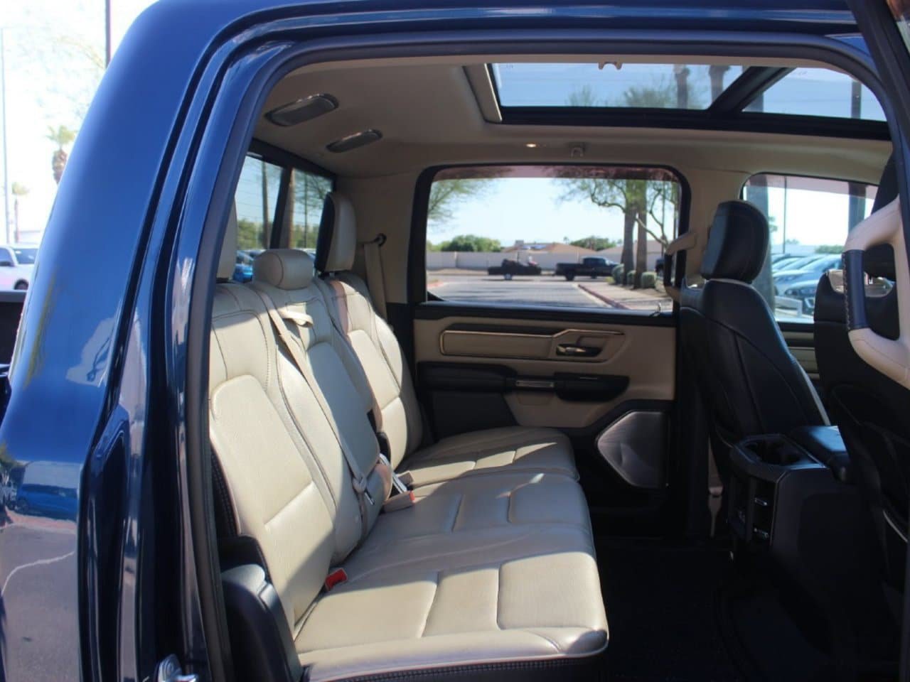 Used 2021 RAM 1500 Limited AWD/4WD image 19