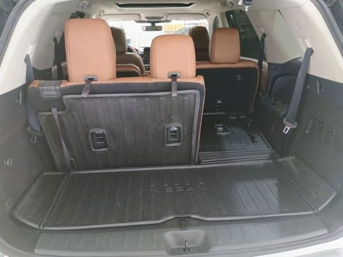 Used 2023 Nissan Pathfinder Platinum image 21