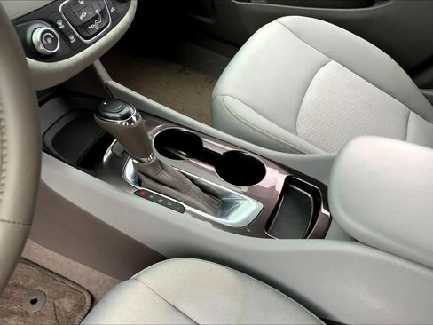 Used 2016 Chevrolet Malibu LS FWD image 16