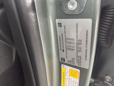 Used 2023 Chevrolet Suburban Premier RWD image 13