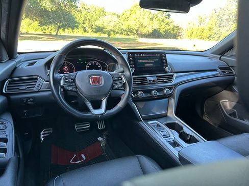 Used 2019 Honda Accord Sport image 12