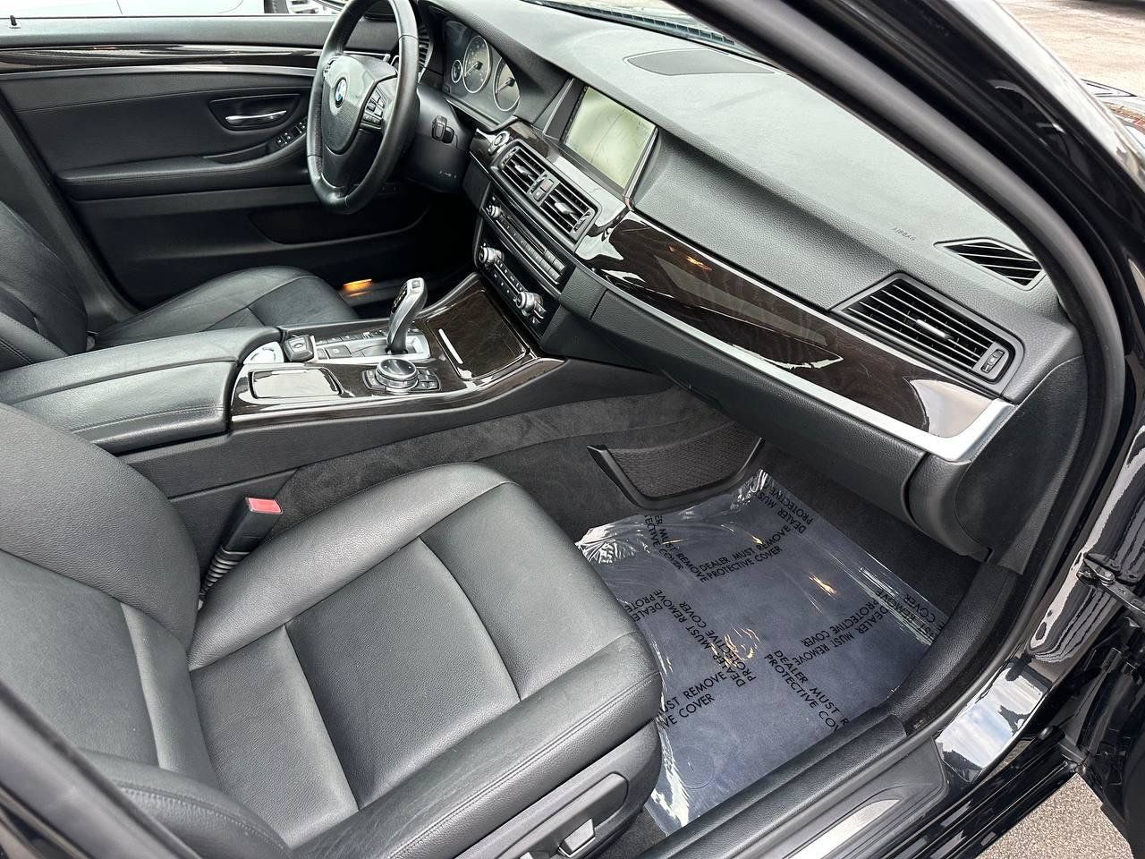Used 2014 BMW 528i xDrive Sedan AWD/4WD image 27