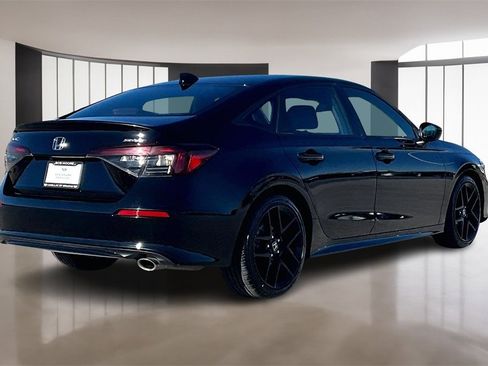 Used 2025 Honda Civic Sport image 2