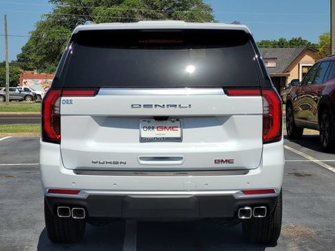 New 2026 GMC Yukon Denali w/ Denali Reserve Package AWD/4WD image 5