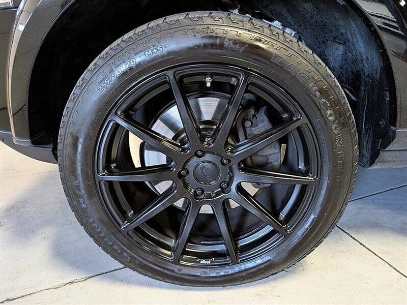 Used 2016 Land Rover LR4 HSE AWD/4WD image 15