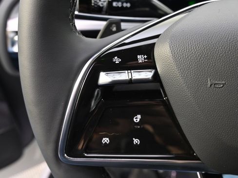 New 2025 Cadillac Lyriq Sport image 33