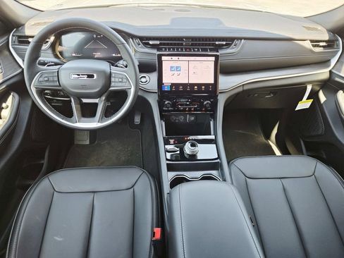 New 2025 Jeep Grand Cherokee L Limited AWD/4WD image 12
