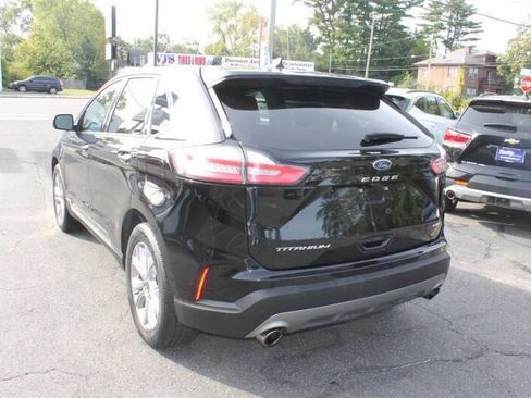 Used 2024 Ford Edge Titanium image 5