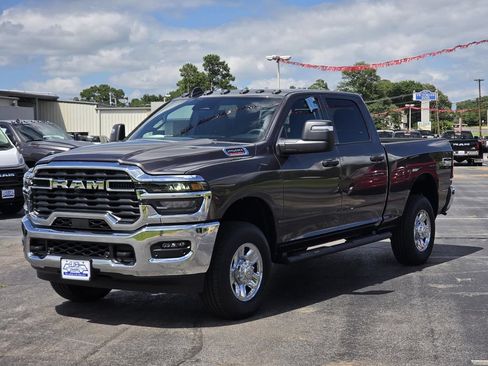 New 2026 RAM 2500 Tradesman AWD/4WD image 3