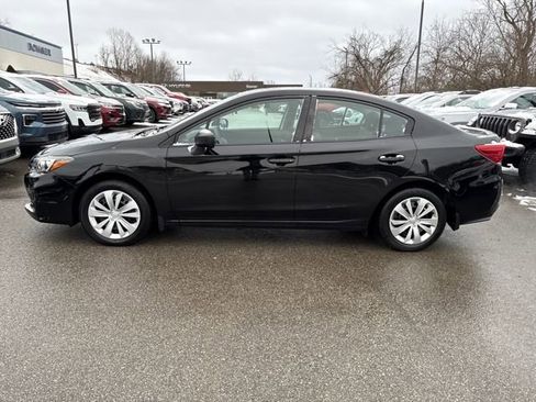 Used 2018 Subaru Impreza 2.0i image 2