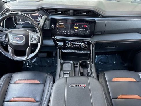 Used 2024 GMC Sierra 2500 AT4 w/ AT4 Premium Plus Package AWD/4WD image 15