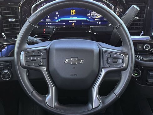 Used 2024 Chevrolet Silverado 2500 ZR2 image 10