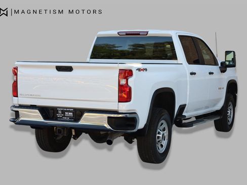 Used 2024 Chevrolet Silverado 2500 W/T w/ WT Convenience Package AWD/4WD image 2