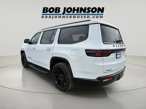 Used 2022 Jeep Wagoneer Series II AWD/4WD image 5