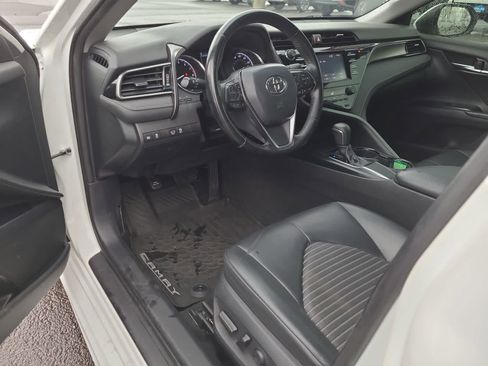 Used 2019 Toyota Camry SE image 10