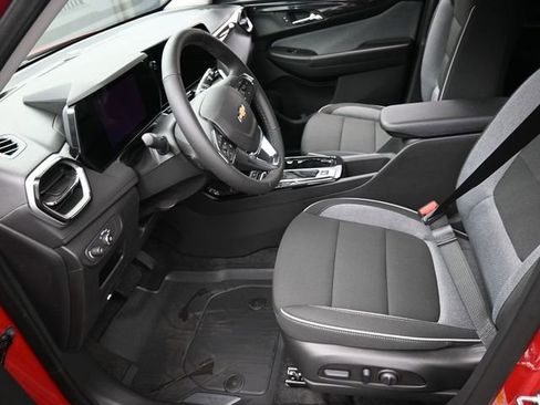 New 2026 Chevrolet TrailBlazer LT w/ Convenience Package AWD/4WD image 8