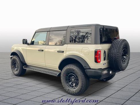 New 2026 Ford Bronco Outer Banks w/ Sasquatch Package AWD/4WD image 4