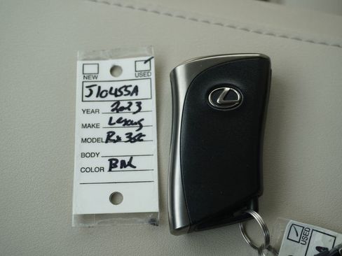 Used 2023 Lexus RX 350 Premium Plus w/ Accessory Package AWD/4WD image 43