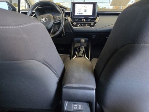 Used 2024 Toyota Corolla LE image 11