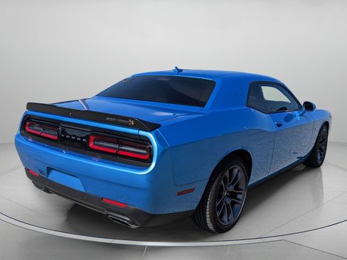 Used 2023 Dodge Challenger R/T Scat Pack RWD image 8