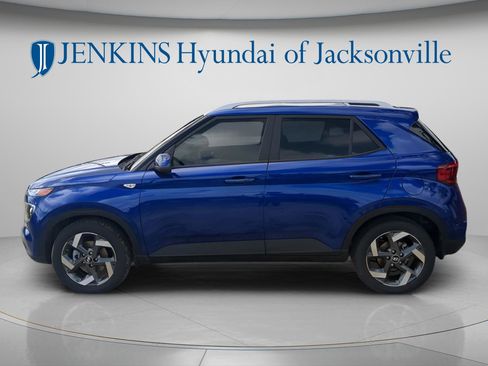 New 2026 Hyundai Venue SEL FWD image 6