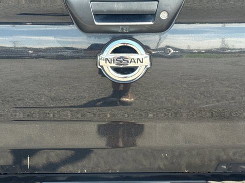 Used 2017 Nissan Titan SL AWD/4WD image 49