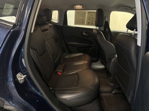 Used 2019 Jeep Compass Latitude w/ Cold Weather Group AWD/4WD image 22