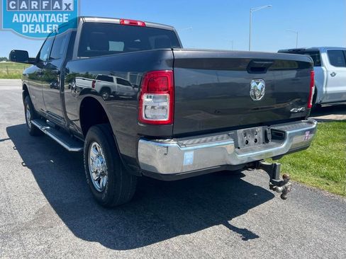 Used 2022 RAM 2500 Tradesman w/ Chrome Appearance Group AWD/4WD image 6