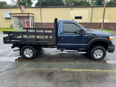 Used 2016 Ford F250 XL w/ XL Appearance Package AWD/4WD image 4
