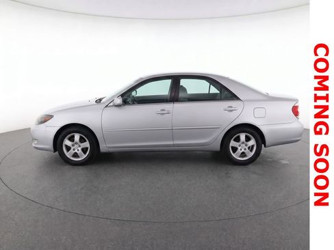 Used 2005 Toyota Camry SE FWD image 8