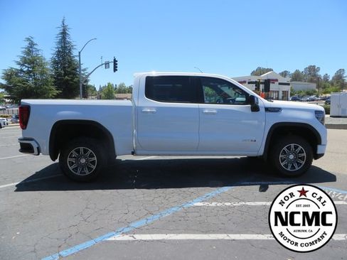 Used 2025 GMC Sierra 1500 AT4 AWD/4WD image 6