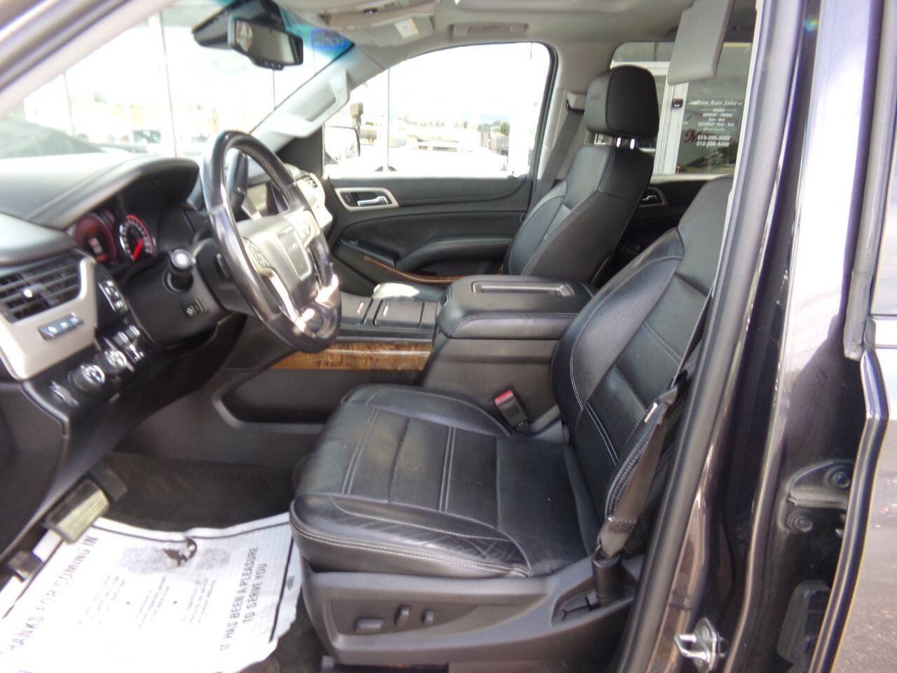 Used 2015 GMC Yukon Denali w/ Touring Package AWD/4WD image 10