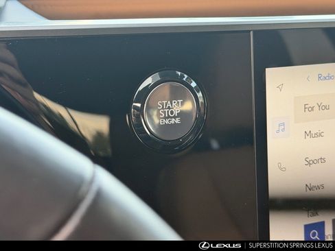 Certified 2025 Lexus RX 350 FWD image 33