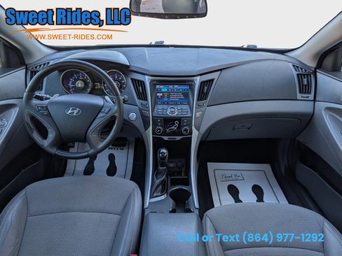 Used 2013 Hyundai Sonata SE w/ Navigation & Sunroof Pkg image 12