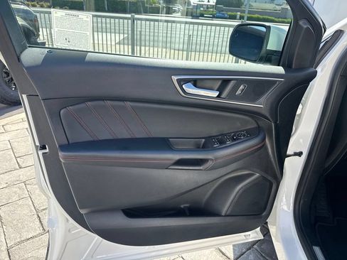 Used 2023 Ford Edge ST-Line AWD/4WD image 14