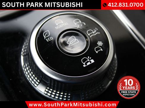 Used 2024 Mitsubishi Outlander ES AWD/4WD image 24