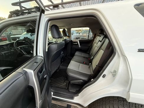 Used 2024 Toyota 4Runner SR5 Premium w/ Moonroof Package AWD/4WD image 17