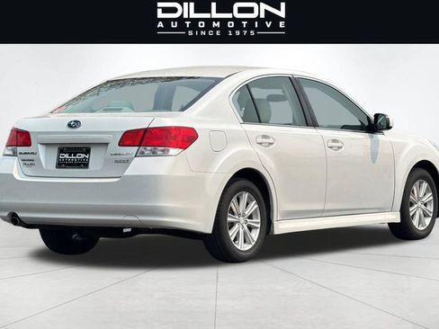 Used 2011 Subaru Legacy 2.5i Premium w/ All-Weather Pkg AWD/4WD image 4
