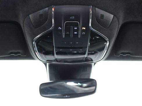 Used 2022 Maserati Quattroporte Trofeo RWD image 45