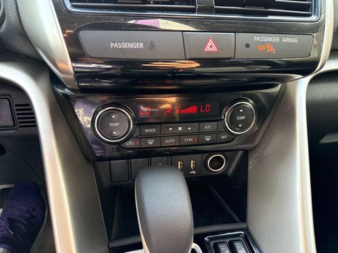 Used 2025 Mitsubishi Eclipse Cross AWD image 17