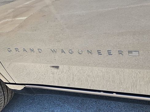 New 2026 Jeep Grand Wagoneer L Summit AWD/4WD image 14